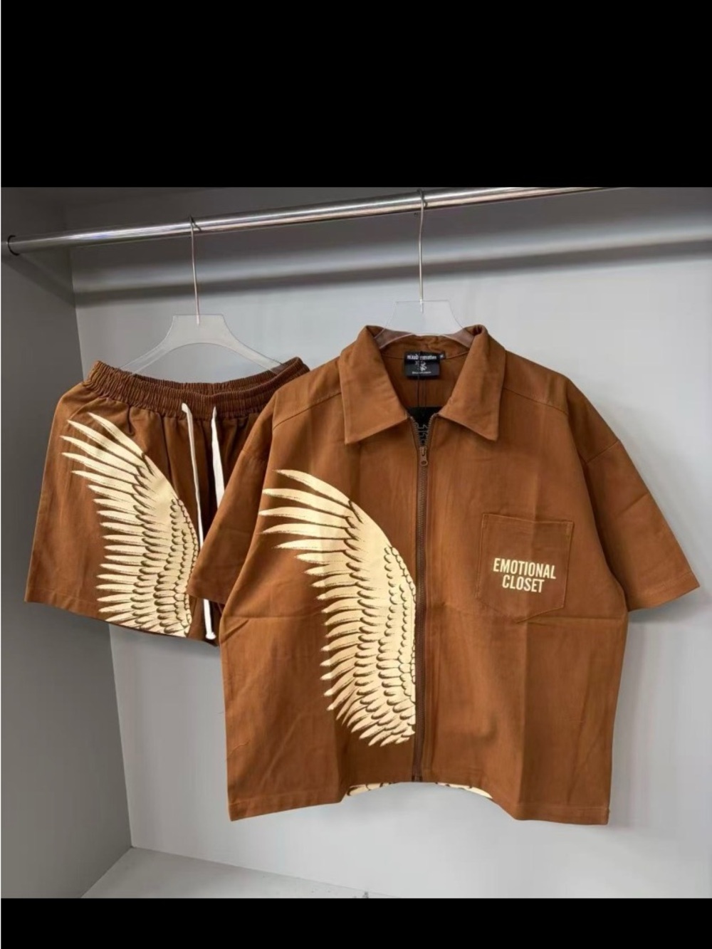 Brown Wing Print Short Set
